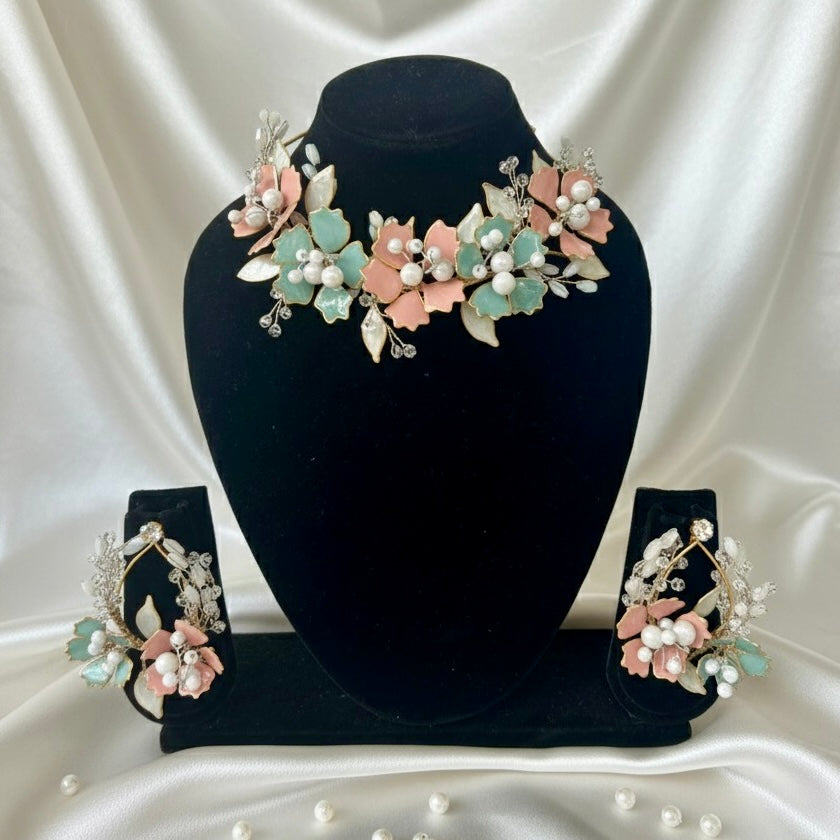 Vahini Grace Necklace Earrings Set