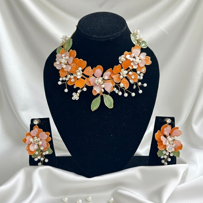 Tanira Resin Neckpiece Earrings Jewellery Set