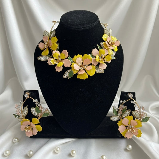 Yuvrani Resin Neckpiece Earrings Jewellery Set